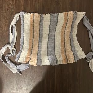 Tie shoulders, crop top